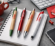 Comment le stylo personnalisé est devenu un levier de communication durable et incontournable ?
