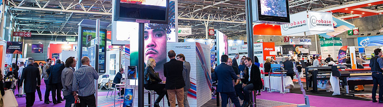 Une invitation gratuite pour le VISCOM 2015, et 2 grosses surprises bientôt dévoilées...