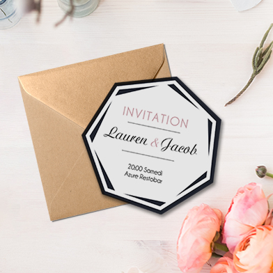 Tarjeta de invitación con corte personalizado